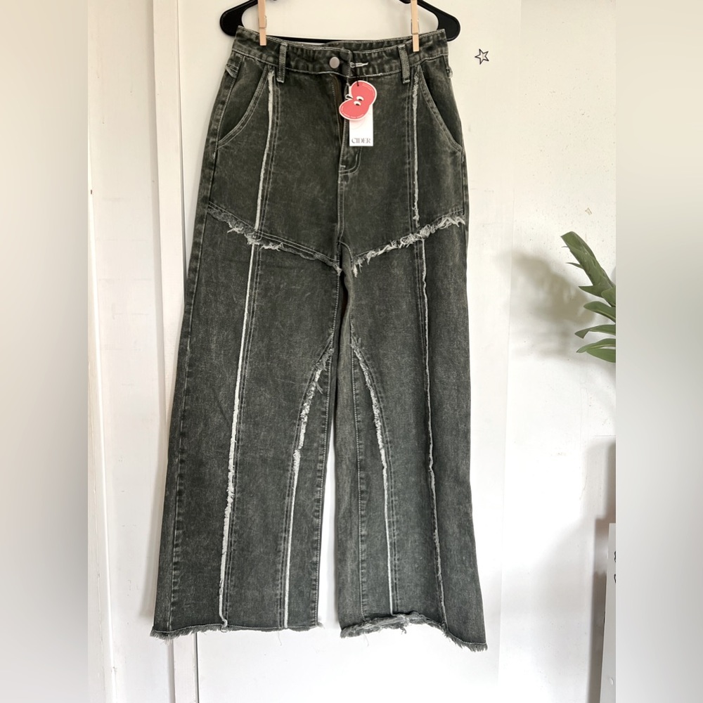 Cider Solid Raw Hem Stitch Jeans - Medium/US Size 6